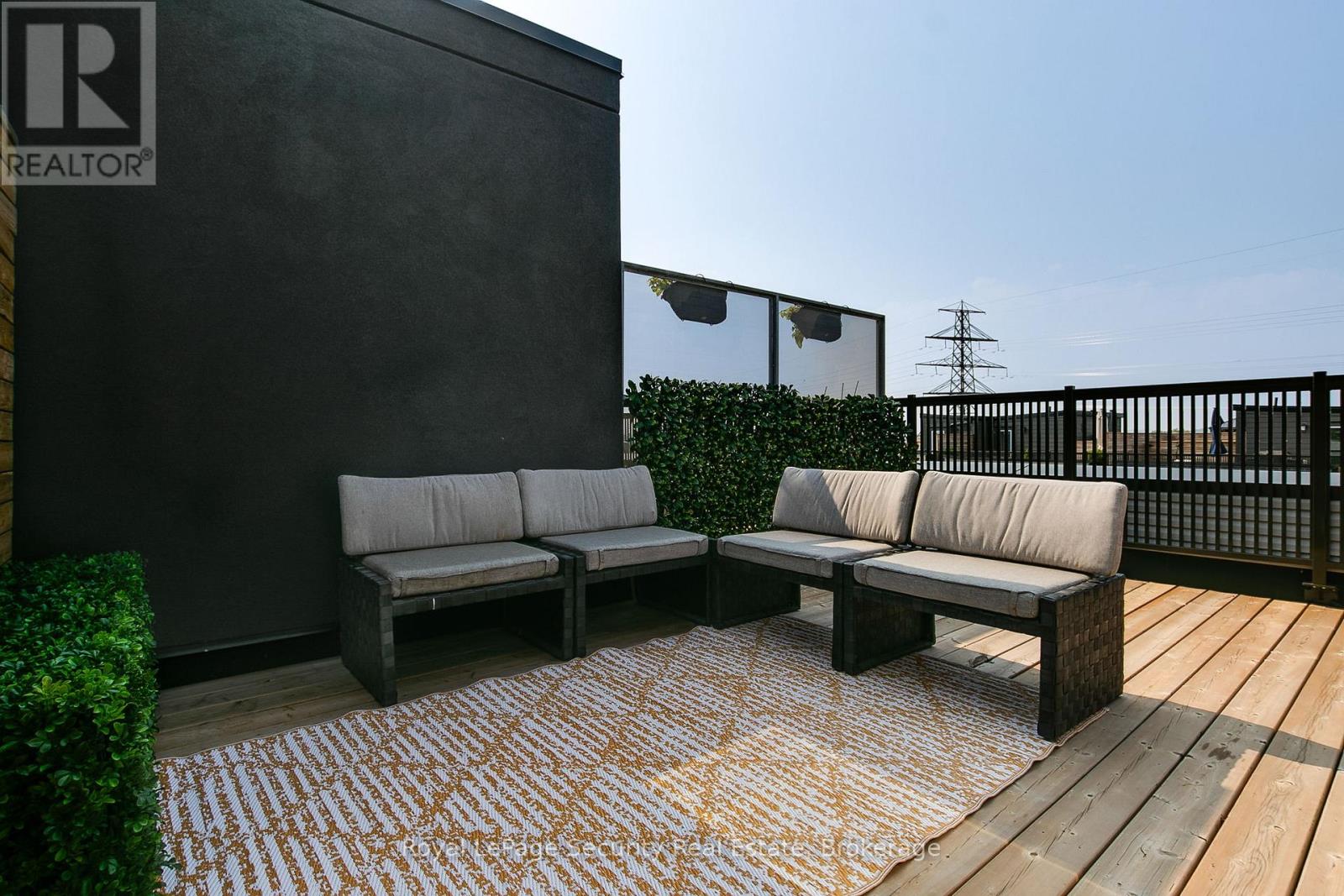 Th 22 - 40 Ed Clark Gardens, Toronto, Ontario  M6N 0B5 - Photo 33 - W12485286