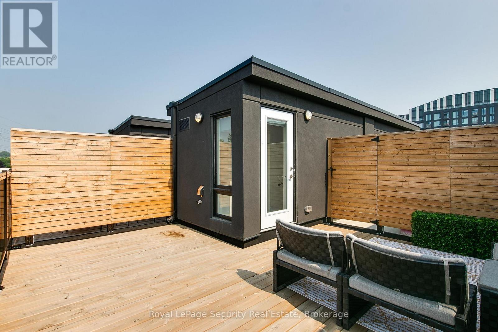 Th 22 - 40 Ed Clark Gardens, Toronto, Ontario  M6N 0B5 - Photo 35 - W12485286