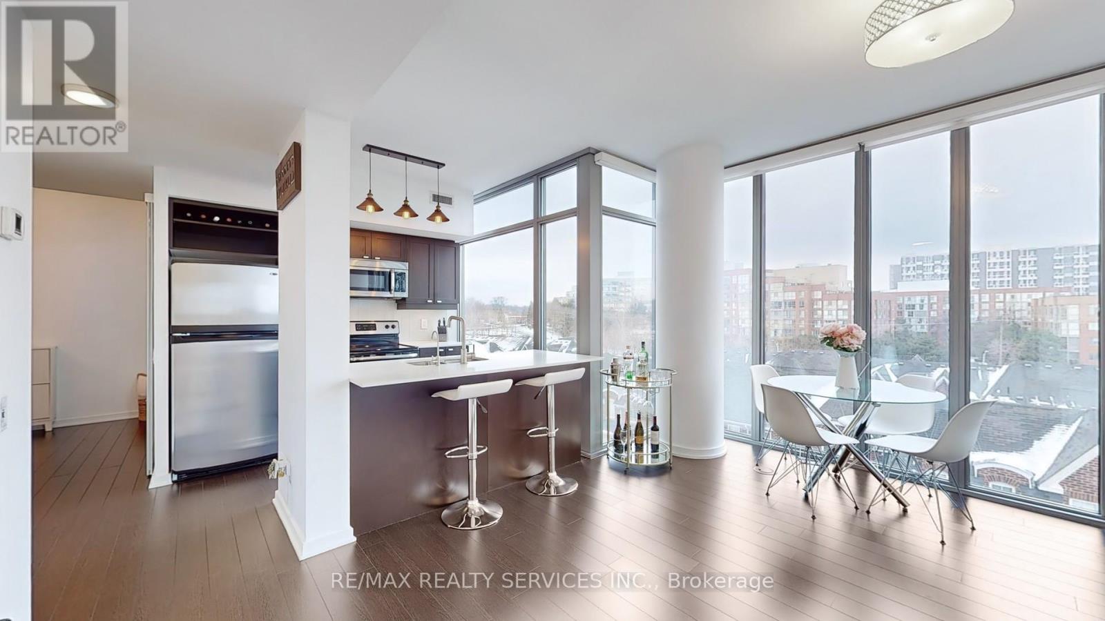 511 - 105 The Queensway Avenue, Toronto, Ontario  M6S 5B5 - Photo 13 - W12485300