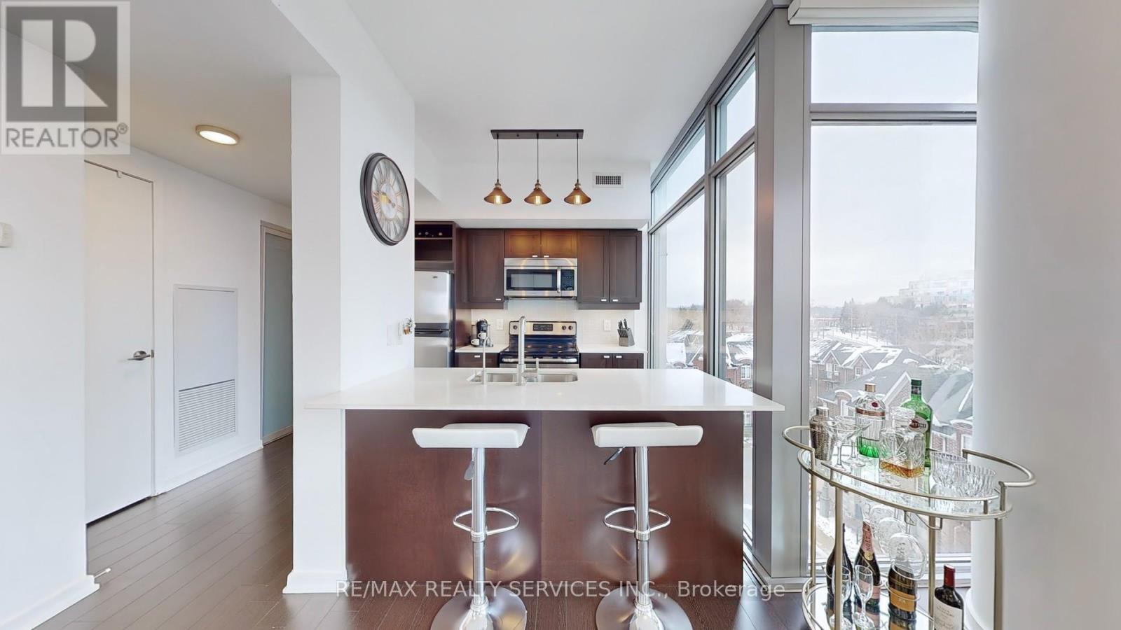 511 - 105 The Queensway Avenue, Toronto, Ontario  M6S 5B5 - Photo 14 - W12485300