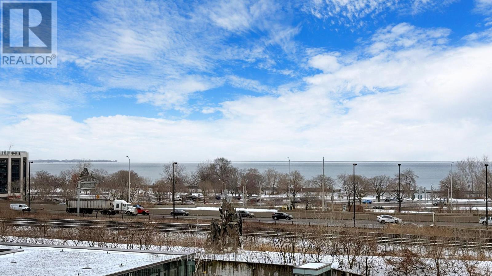 511 - 105 The Queensway Avenue, Toronto, Ontario  M6S 5B5 - Photo 35 - W12485300