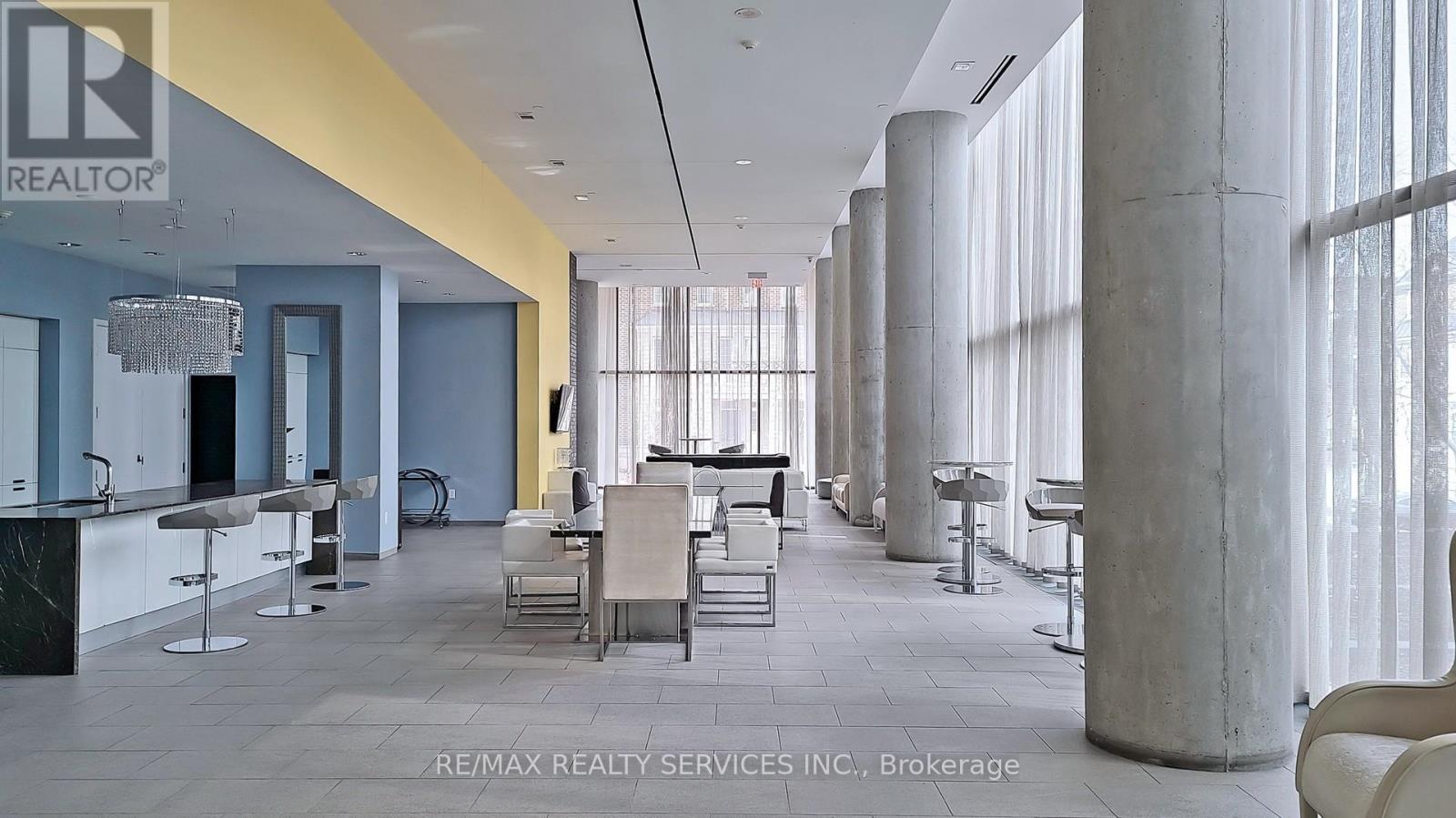 511 - 105 The Queensway Avenue, Toronto, Ontario  M6S 5B5 - Photo 38 - W12485300