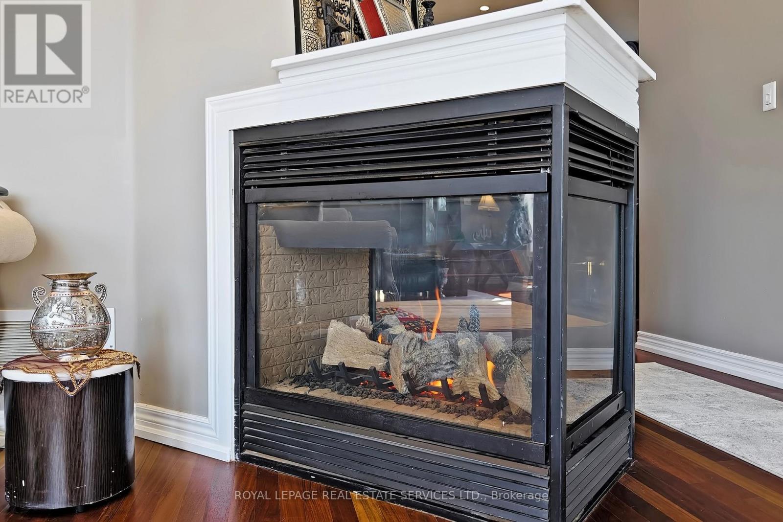 5861 Tenth Line W, Mississauga, Ontario  L5M 6V4 - Photo 5 - W12485305