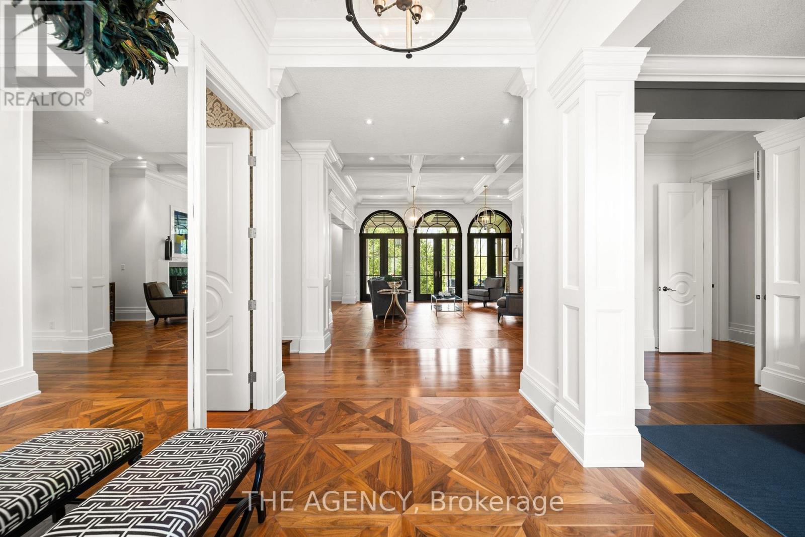 1577 Gloucester Road, London North (North A), Ontario  N6G 2S5 - Photo 4 - X12485236