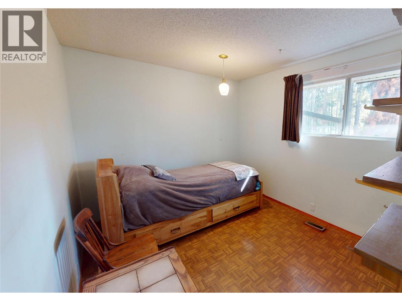 764 Fording Drive, Elkford, British Columbia  V0B 1H0 - Photo 16 - 10366783