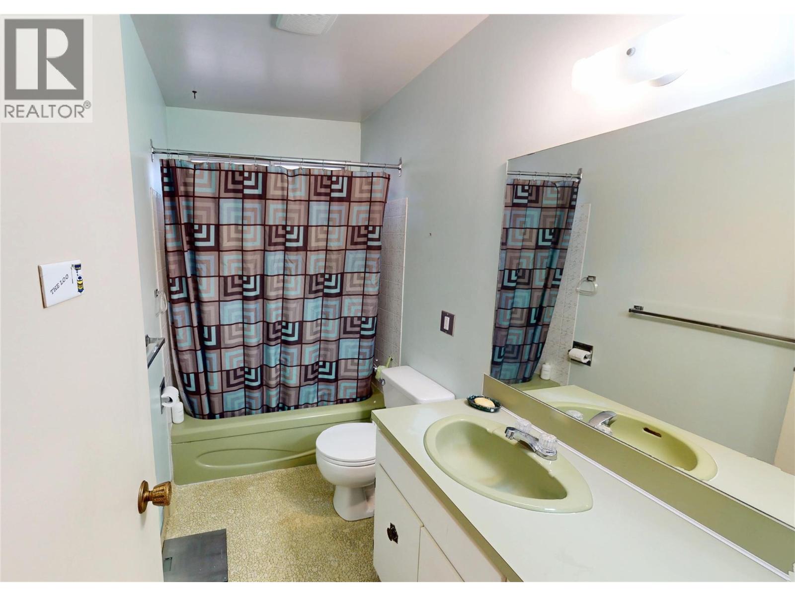 764 Fording Drive, Elkford, British Columbia  V0B 1H0 - Photo 20 - 10366783