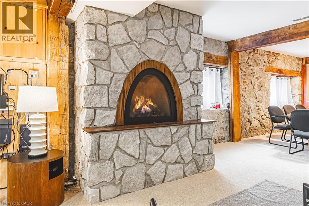 110 Freelton Road, Flamborough, Ontario  L8B 0Z3 - Photo 5 - 40782476