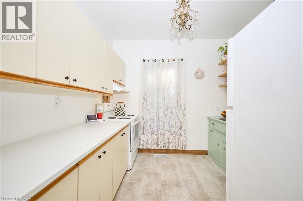 312 Clarence Street, Port Colborne, Ontario  L3K 3G8 - Photo 9 - 40782389