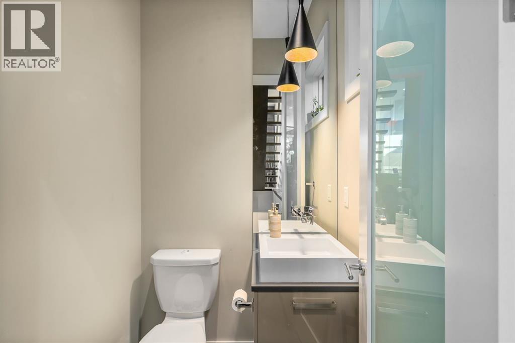 222 10 Street Ne, Calgary, Alberta  T2H 4M1 - Photo 19 - A2258276