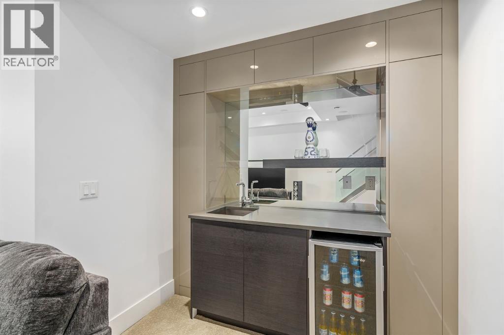 222 10 Street Ne, Calgary, Alberta  T2H 4M1 - Photo 36 - A2258276