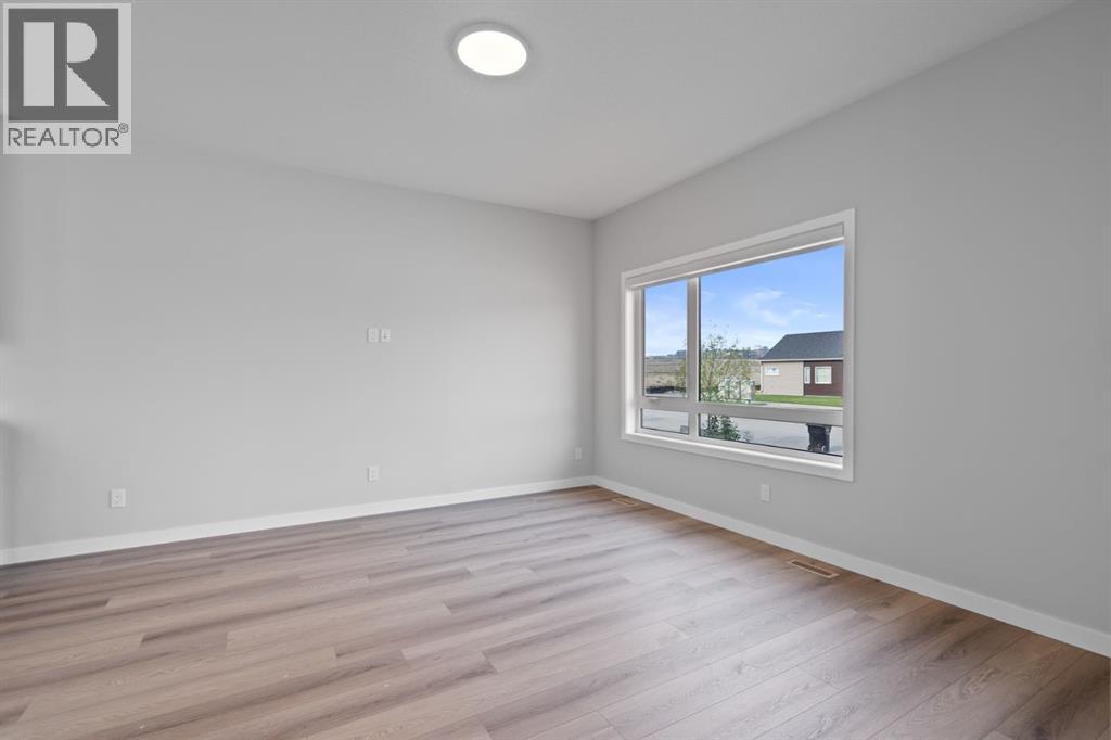 460 Lewiston Landing Ne, Calgary, Alberta  T3P 2H8 - Photo 3 - A2264459