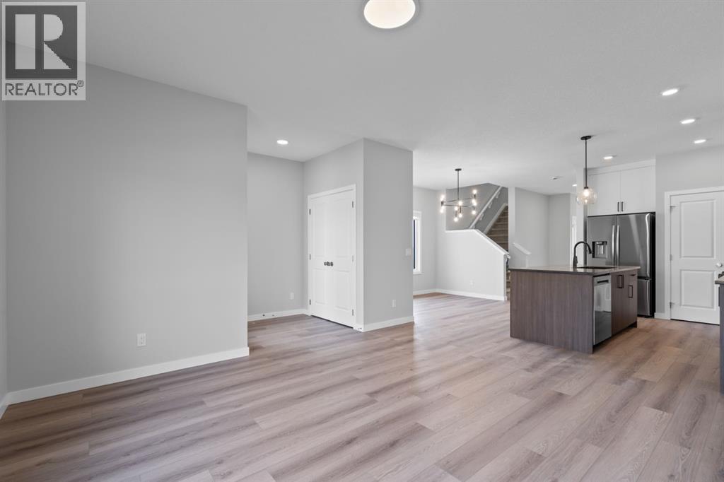 460 Lewiston Landing Ne, Calgary, Alberta  T3P 2H8 - Photo 4 - A2264459