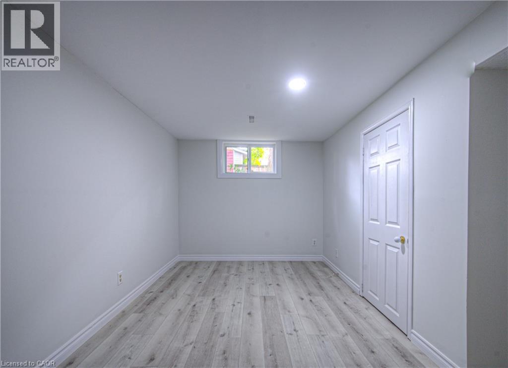 66 Harvest Court, Kitchener, Ontario  N2P 1T3 - Photo 24 - 40781286