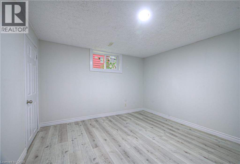 66 Harvest Court, Kitchener, Ontario  N2P 1T3 - Photo 22 - 40781286