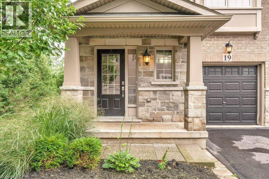 2086 Ghent Avenue Unit# 19, Burlington, Ontario  L7R 1Y3 - Photo 3 - 40782383