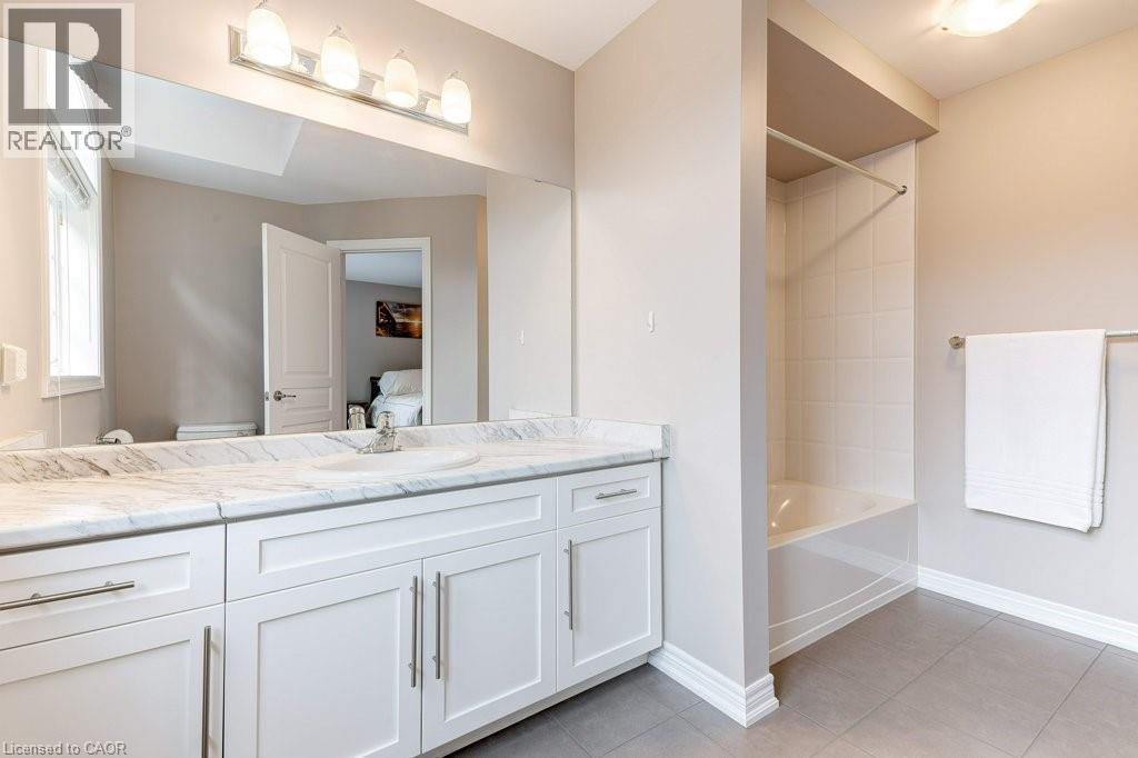 2086 Ghent Avenue Unit# 19, Burlington, Ontario  L7R 1Y3 - Photo 28 - 40782383