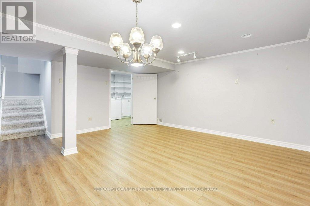 30 Chickasaw Crescent, Ottawa, Ontario  K2M 1M5 - Photo 41 - X12485489