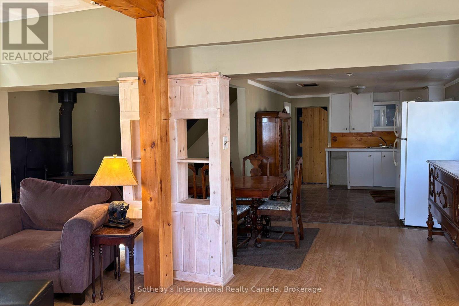 240 Britannia Road, Huntsville, Ontario  P1H 2J3 - Photo 12 - X12485425