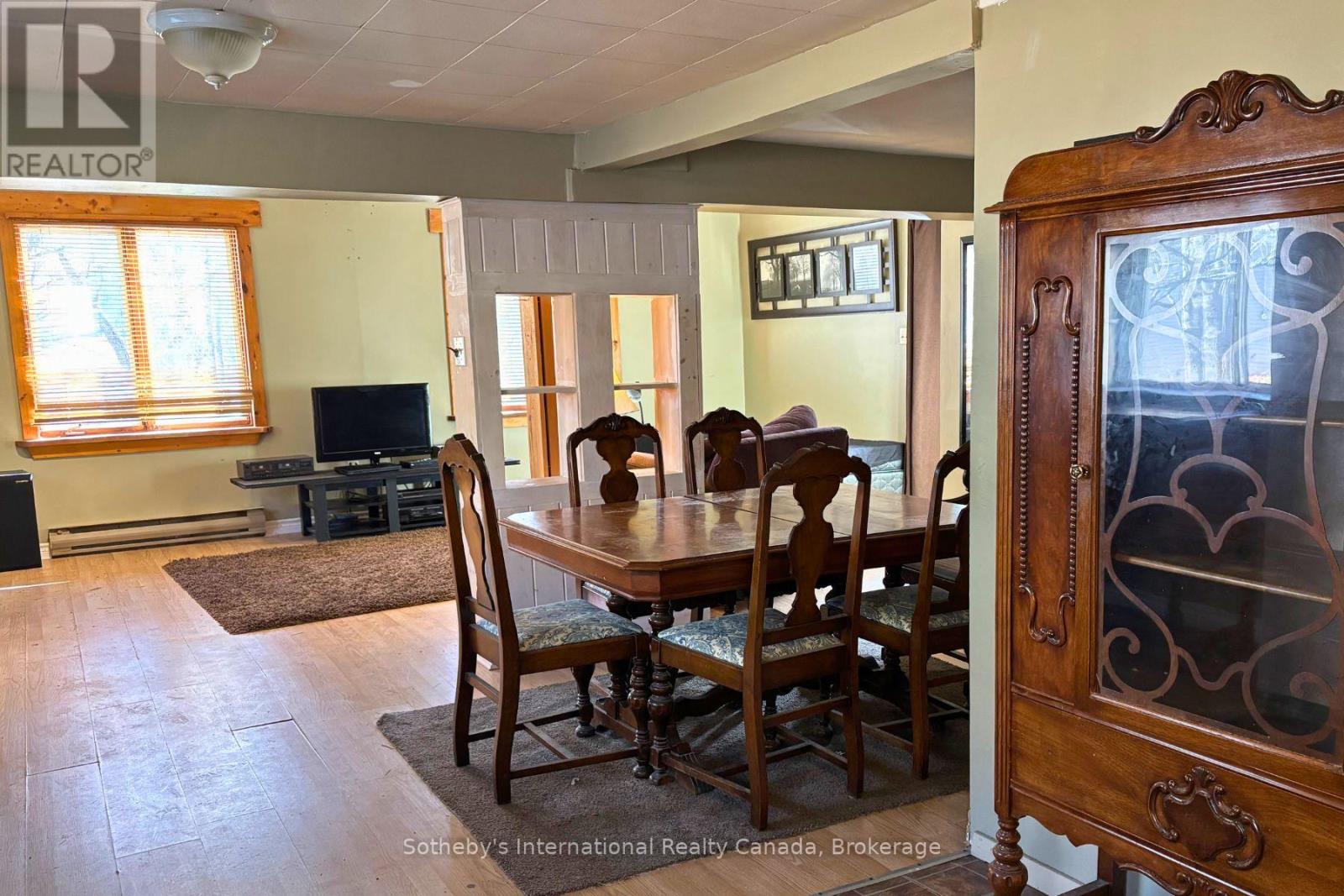 240 Britannia Road, Huntsville, Ontario  P1H 2J3 - Photo 18 - X12485425