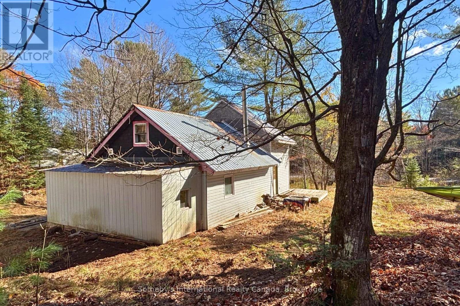 240 Britannia Road, Huntsville, Ontario  P1H 2J3 - Photo 5 - X12485425