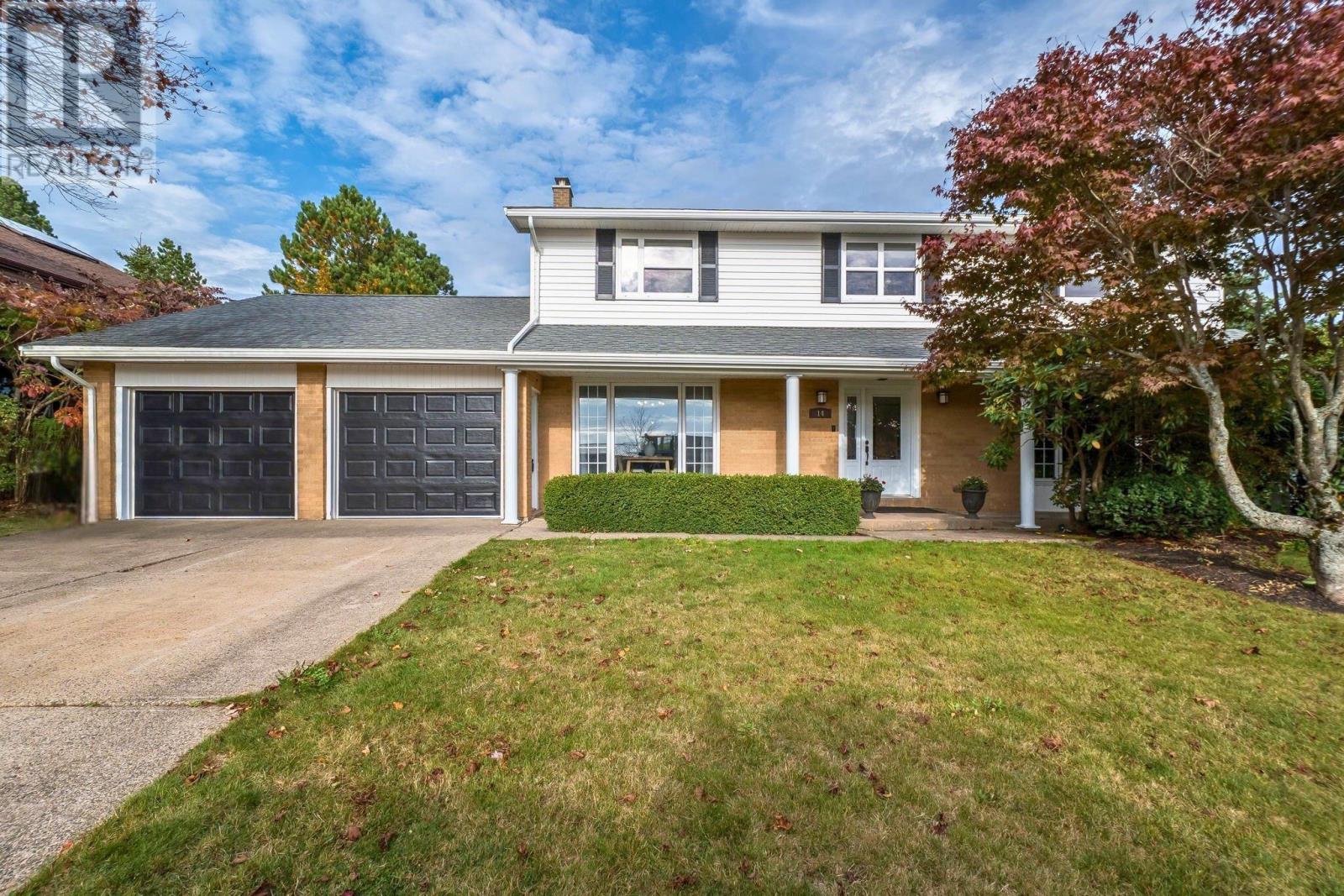 14 Bayswater Road, Dartmouth, Nova Scotia  B2W 4E1 - Photo 1 - 202526483