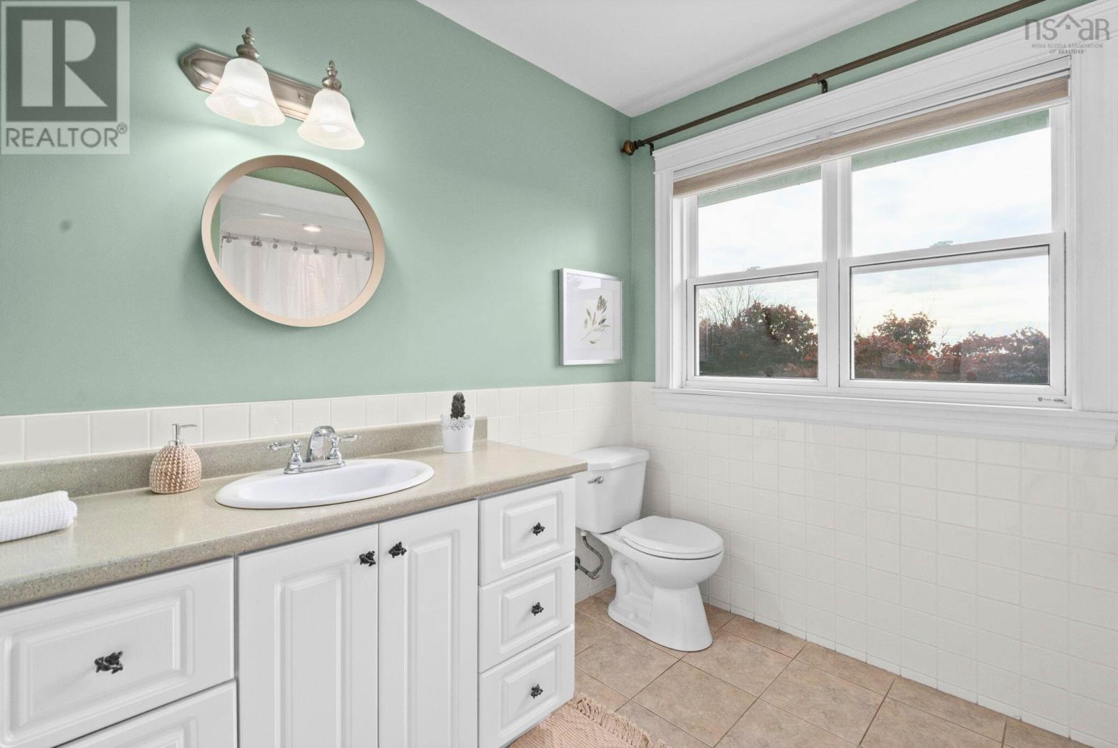 14 Bayswater Road, Dartmouth, Nova Scotia  B2W 4E1 - Photo 24 - 202526483