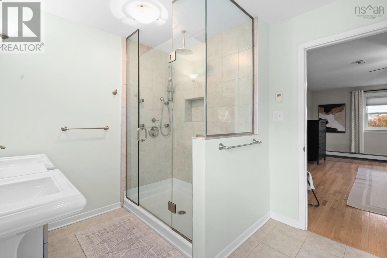 14 Bayswater Road, Dartmouth, Nova Scotia  B2W 4E1 - Photo 20 - 202526483