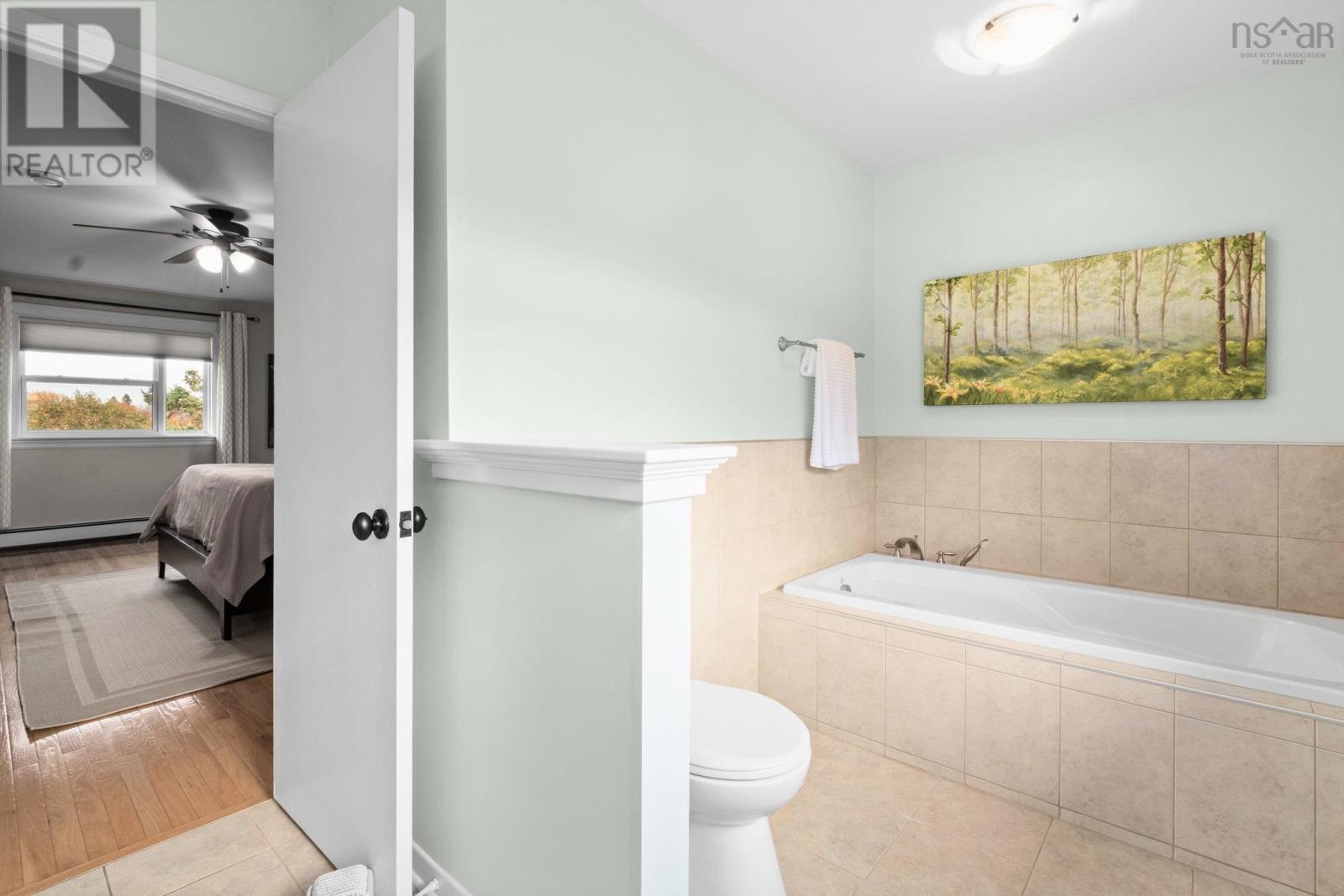 14 Bayswater Road, Dartmouth, Nova Scotia  B2W 4E1 - Photo 19 - 202526483