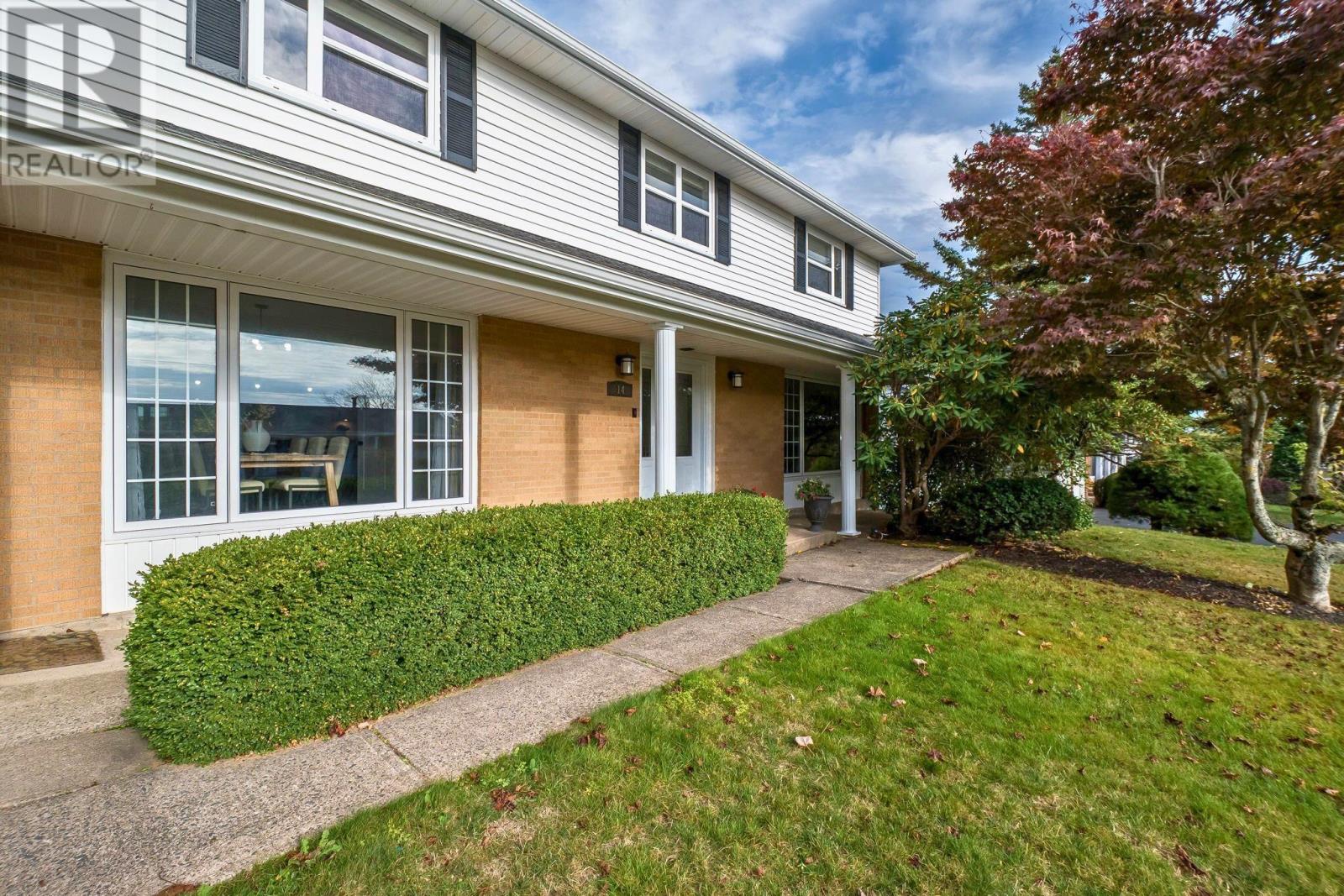 14 Bayswater Road, Dartmouth, Nova Scotia  B2W 4E1 - Photo 2 - 202526483