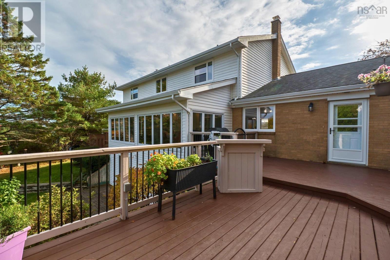 14 Bayswater Road, Dartmouth, Nova Scotia  B2W 4E1 - Photo 32 - 202526483