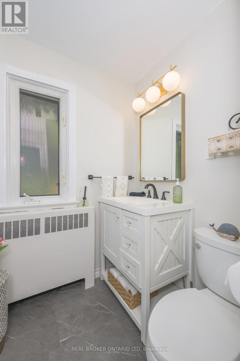 Photo 27 of 39 for 514 Upper Queen Street