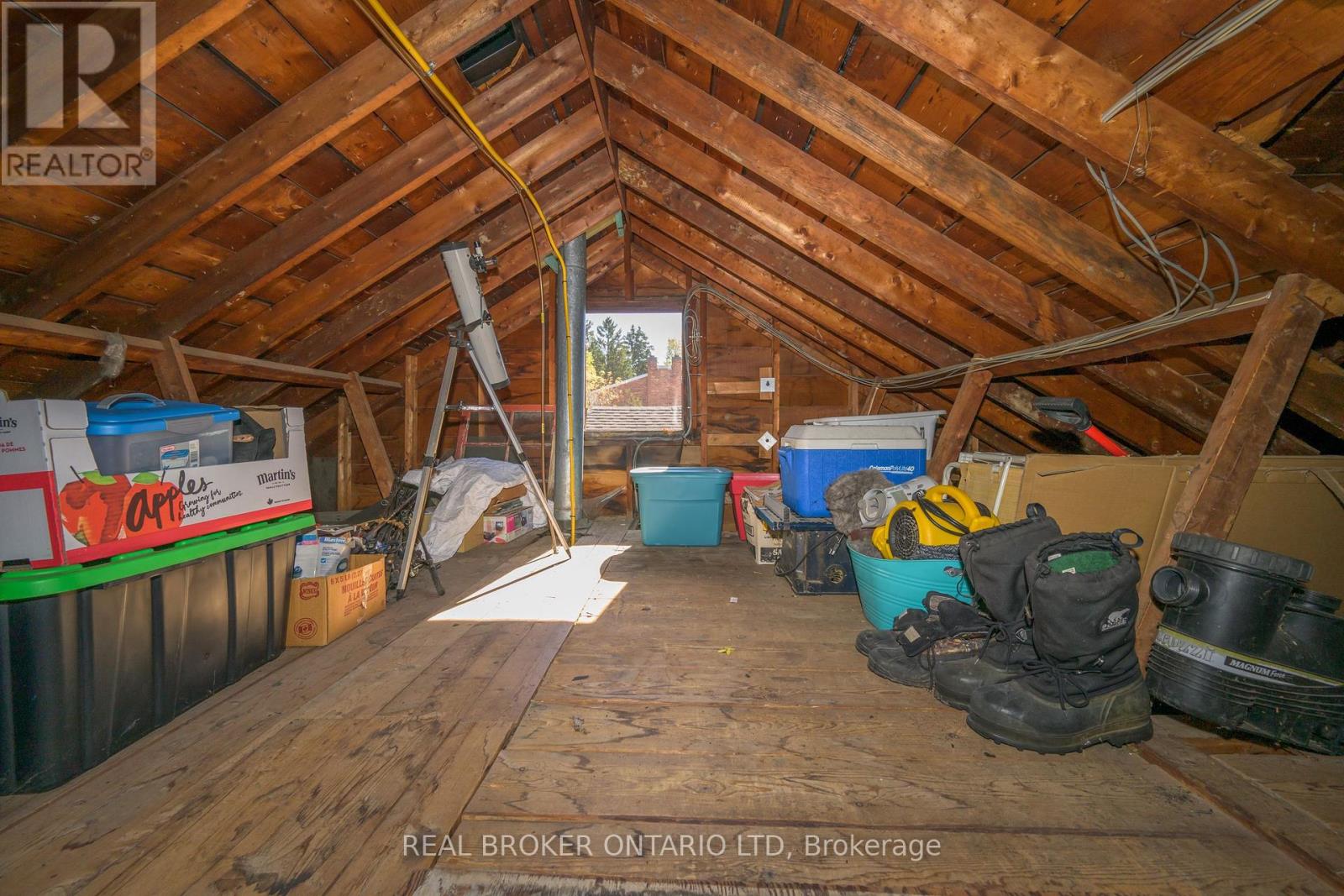 Photo 37 of 39 for 514 Upper Queen Street