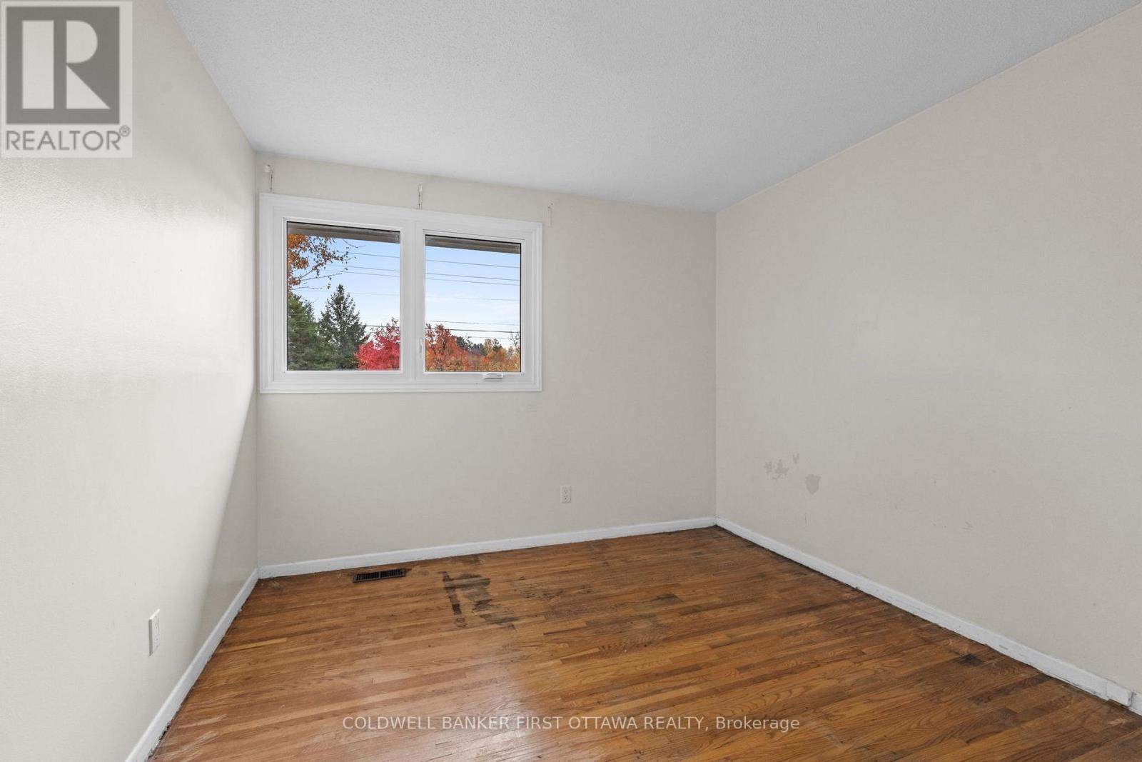 173 Knoxdale Road, Ottawa, Ontario  K2G 1B1 - Photo 13 - X12485417