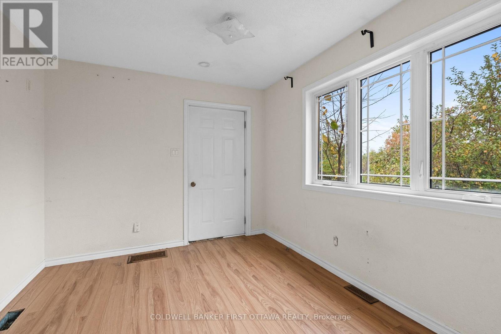 173 Knoxdale Road, Ottawa, Ontario  K2G 1B1 - Photo 20 - X12485417