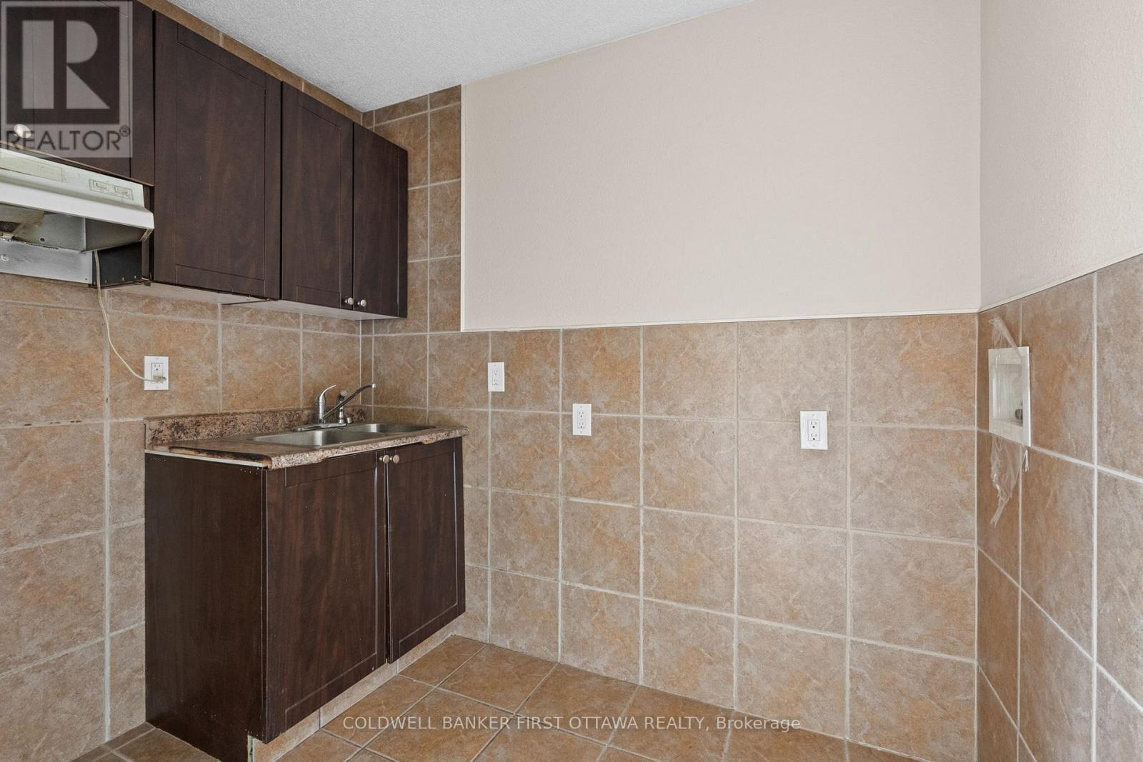 173 Knoxdale Road, Ottawa, Ontario  K2G 1B1 - Photo 22 - X12485417