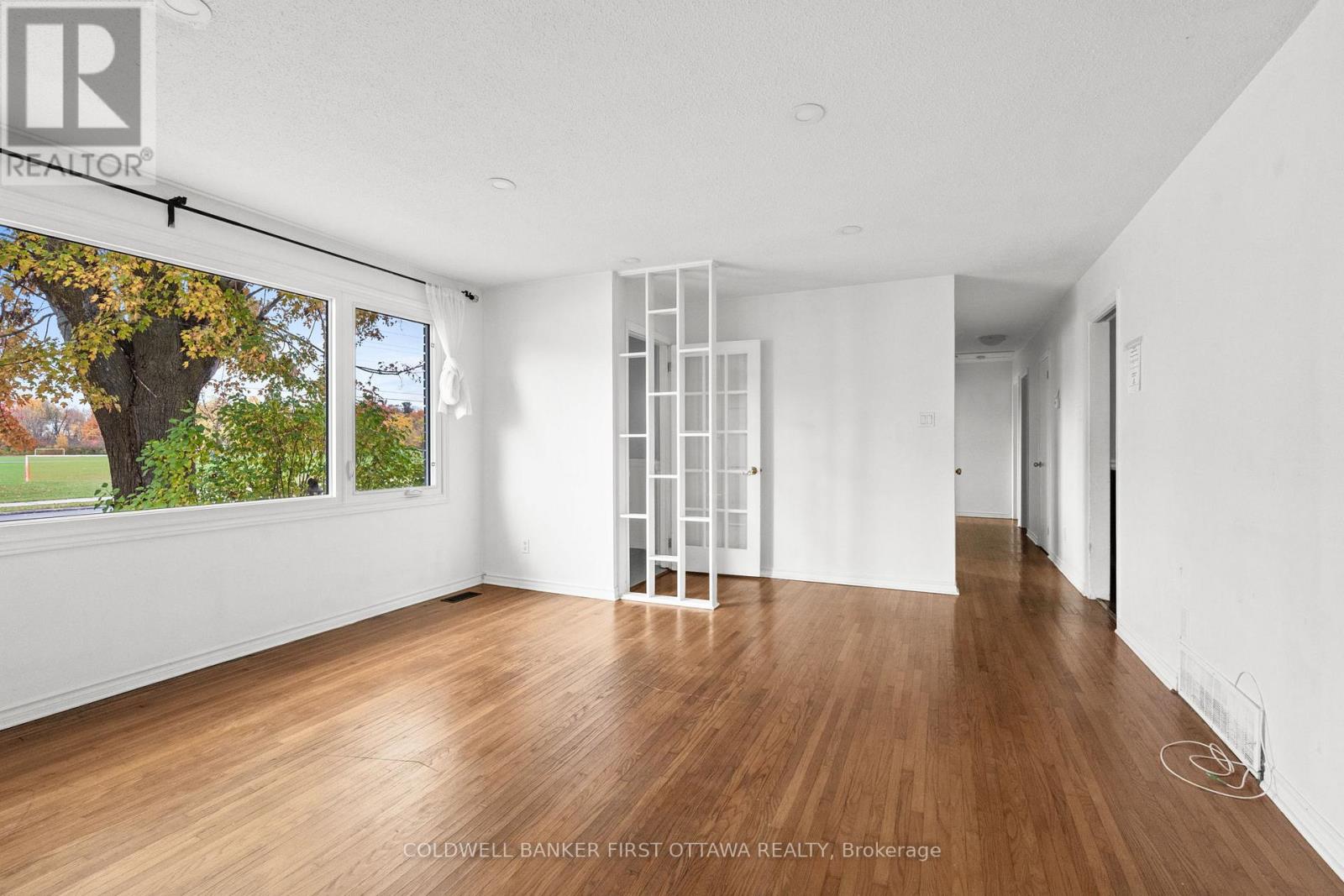 173 Knoxdale Road, Ottawa, Ontario  K2G 1B1 - Photo 6 - X12485417