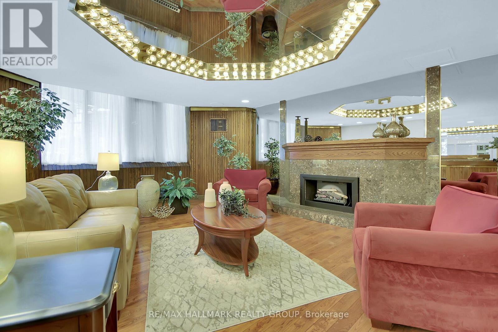 510 - 2871 Richmond Road, Ottawa, Ontario  K2B 8M5 - Photo 5 - X12485460