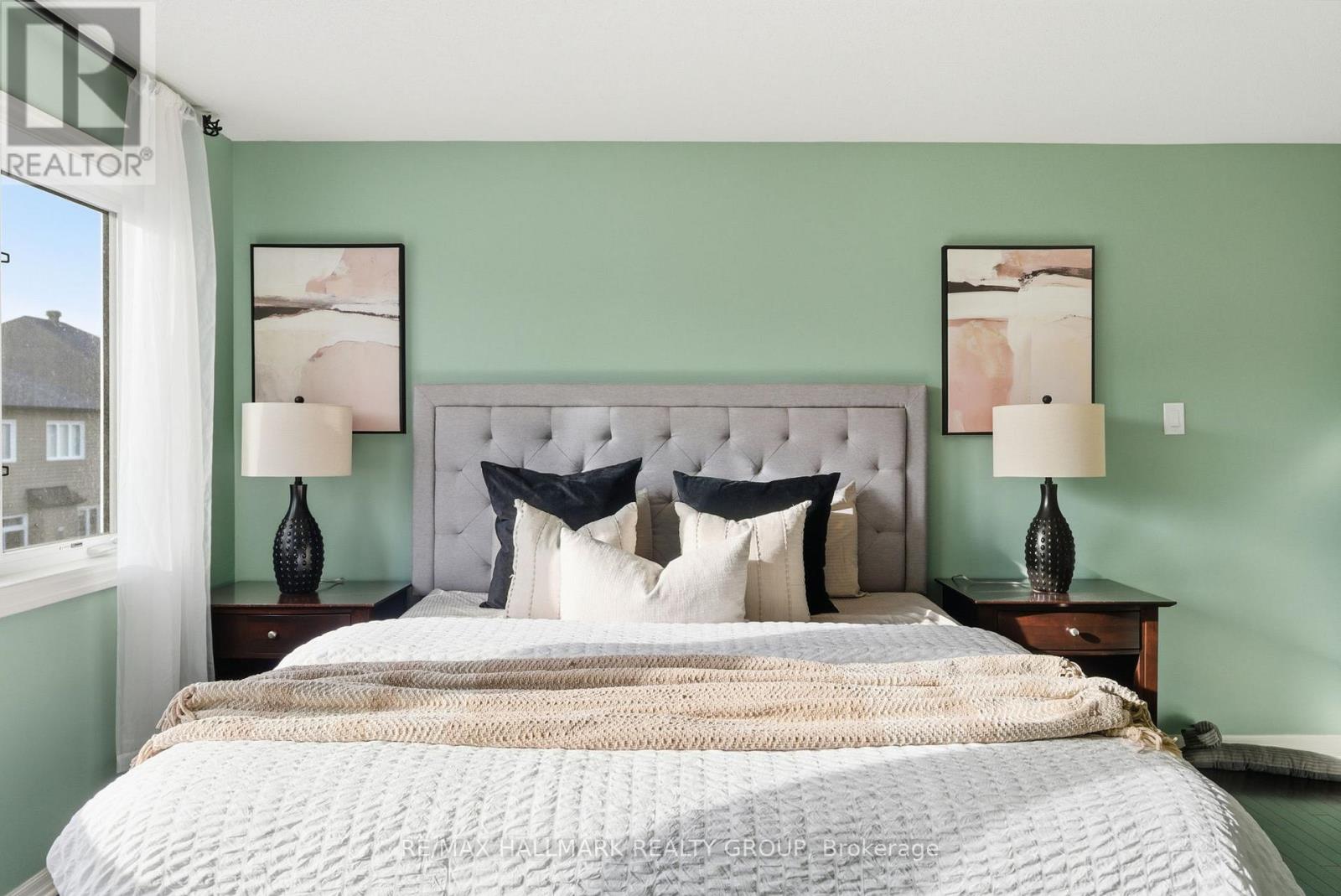 677 Sunburst Street, Ottawa, Ontario  K1T 0L2 - Photo 21 - X12485485