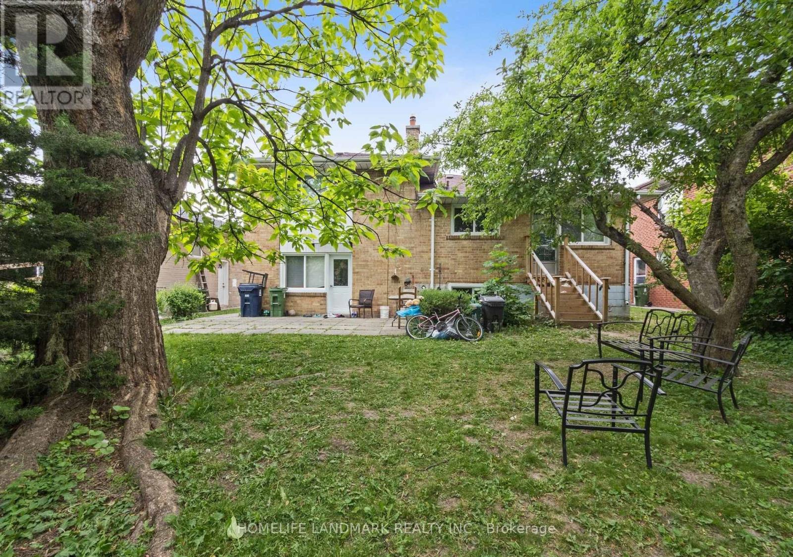 174 Pannahill Road, Toronto, Ontario  M3H 4N7 - Photo 22 - C12485317