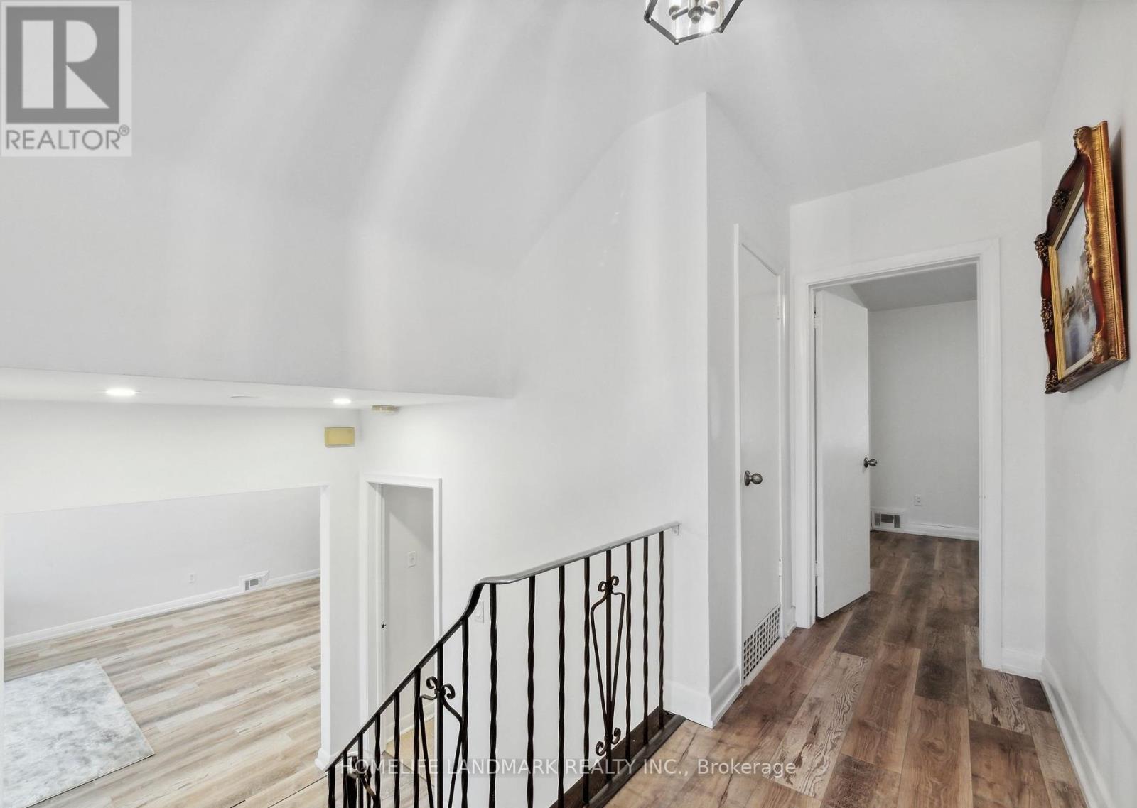 174 Pannahill Road, Toronto, Ontario  M3H 4N7 - Photo 8 - C12485317