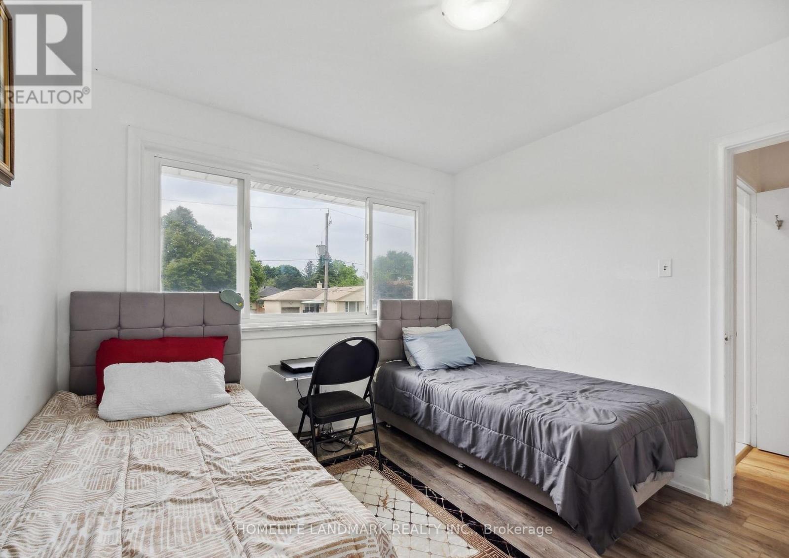 174 Pannahill Road, Toronto, Ontario  M3H 4N7 - Photo 9 - C12485317