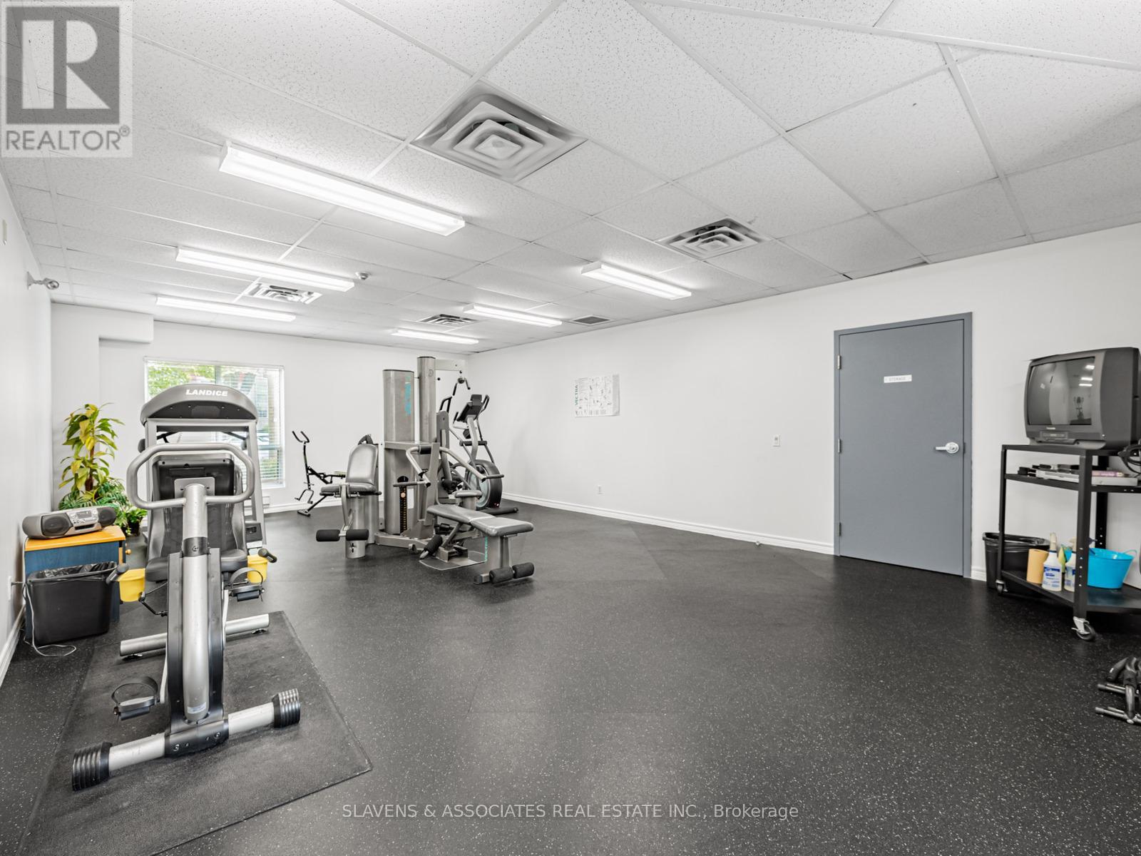 216 - 211 Randolph Road, Toronto, Ontario  M4G 4H1 - Photo 18 - C12485353