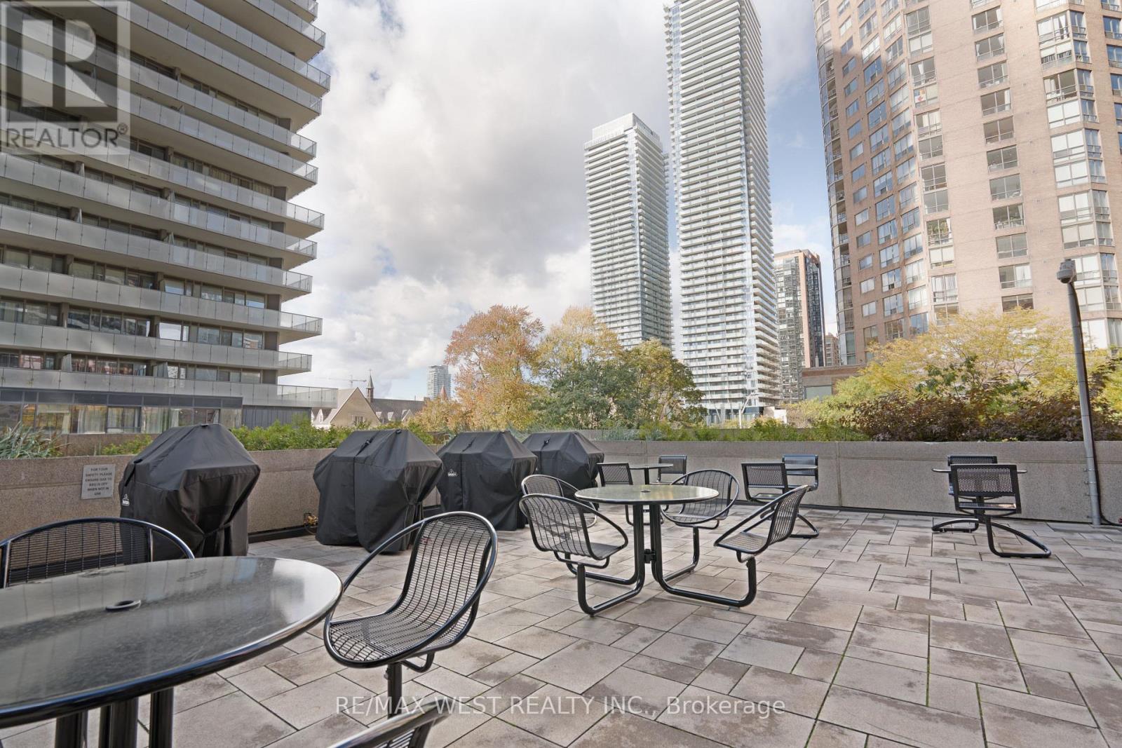 2002 - 1001 Bay Street, Toronto, Ontario  M5S 3A6 - Photo 30 - C12485372