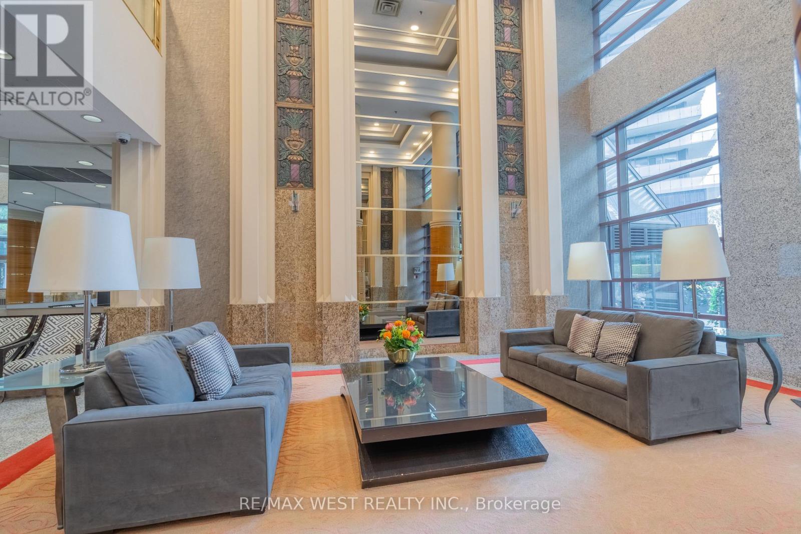 2002 - 1001 Bay Street, Toronto, Ontario  M5S 3A6 - Photo 31 - C12485372