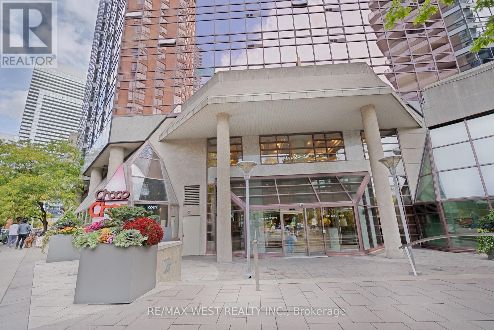 2002 - 1001 Bay Street, Toronto, Ontario  M5S 3A6 - Photo 34 - C12485372