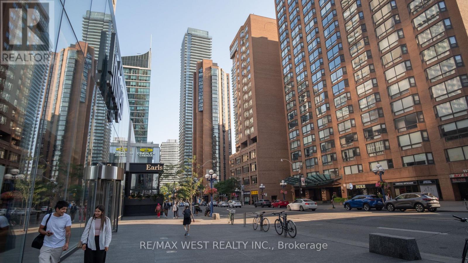 2002 - 1001 Bay Street, Toronto, Ontario  M5S 3A6 - Photo 43 - C12485372