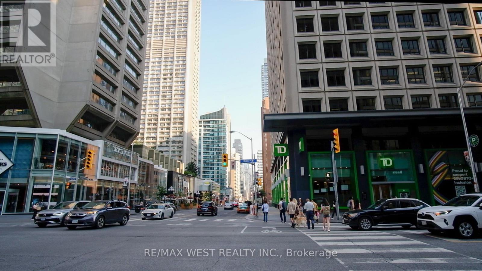 2002 - 1001 Bay Street, Toronto, Ontario  M5S 3A6 - Photo 44 - C12485372