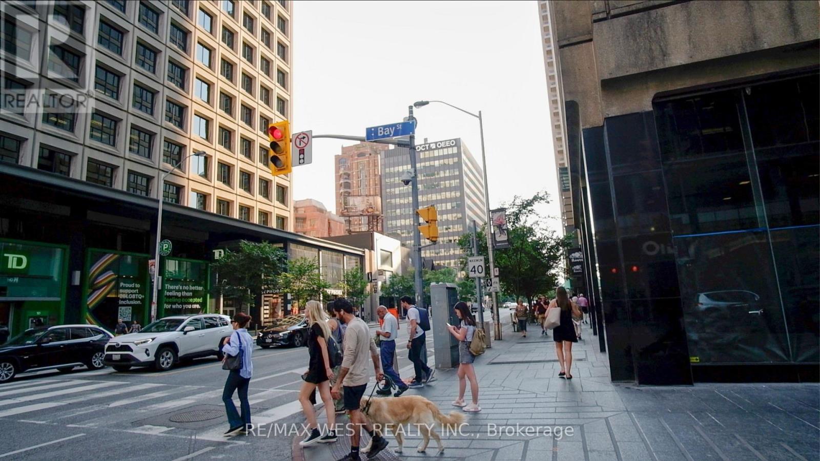 2002 - 1001 Bay Street, Toronto, Ontario  M5S 3A6 - Photo 45 - C12485372