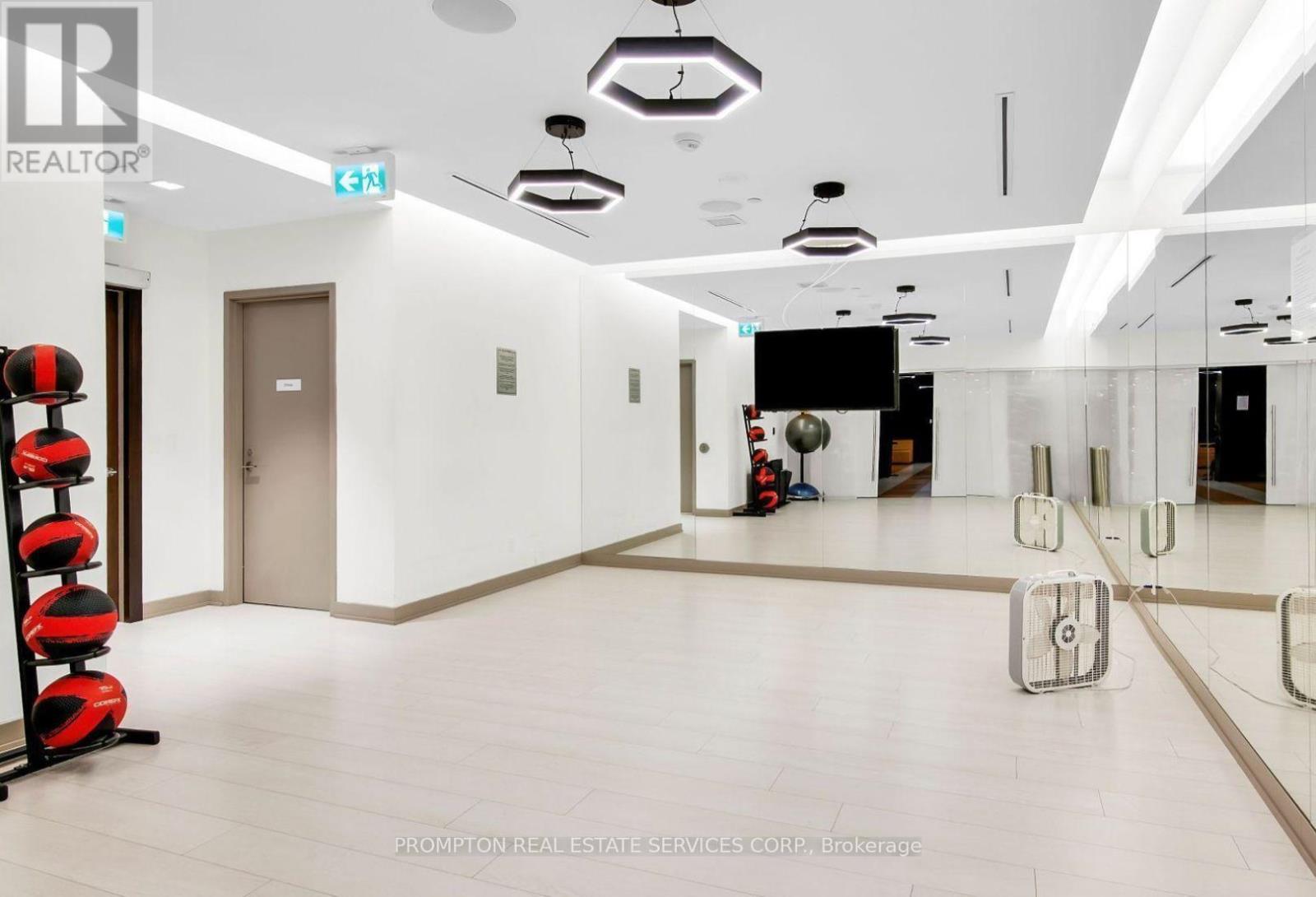 2902 - 6 Sonic Way, Toronto (Flemingdon Park), Ontario  M3C 0P1 - Photo 6 - C12485379