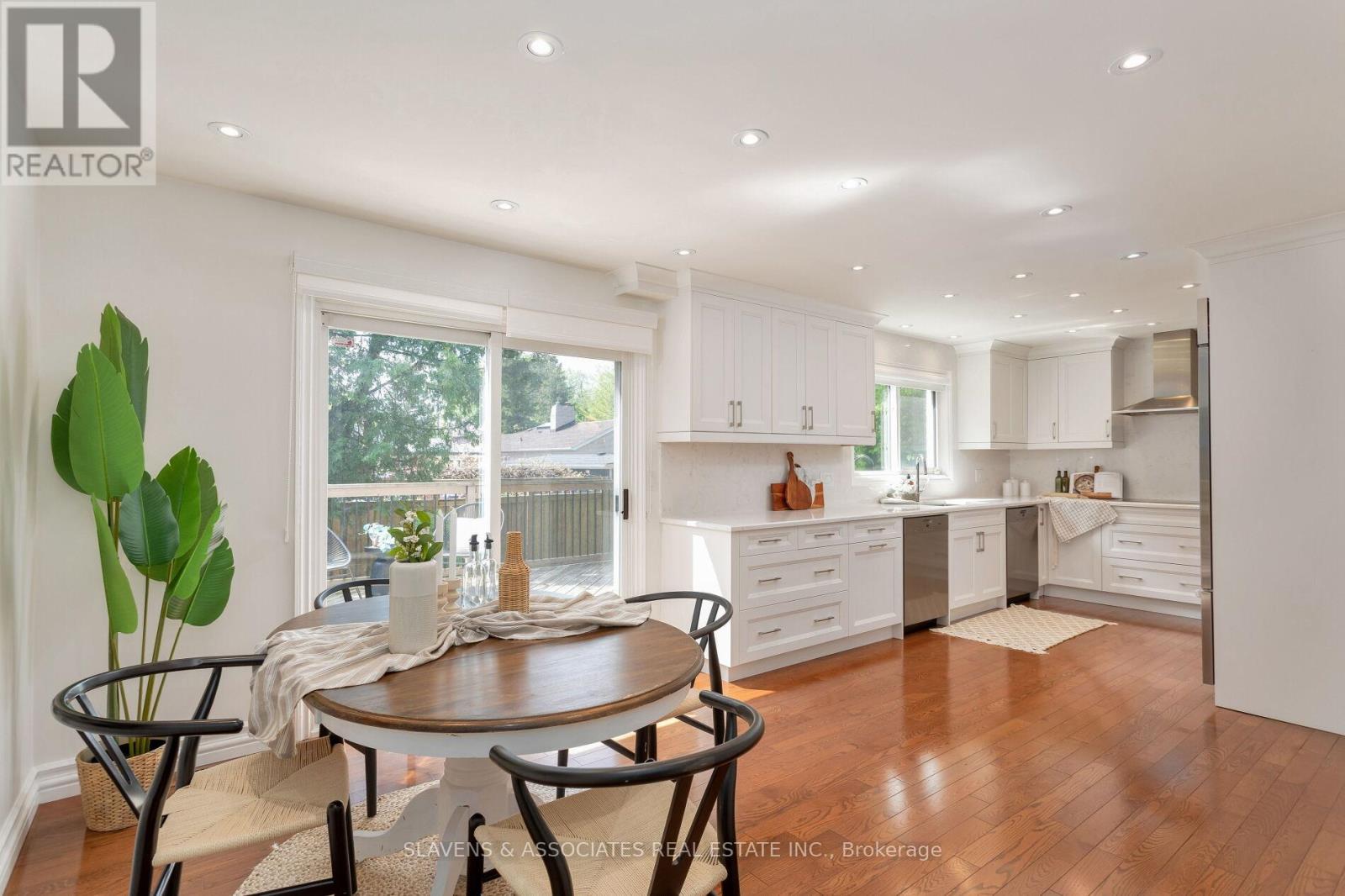 19 Holita Road, Toronto, Ontario  M2M 4C1 - Photo 14 - C12485393